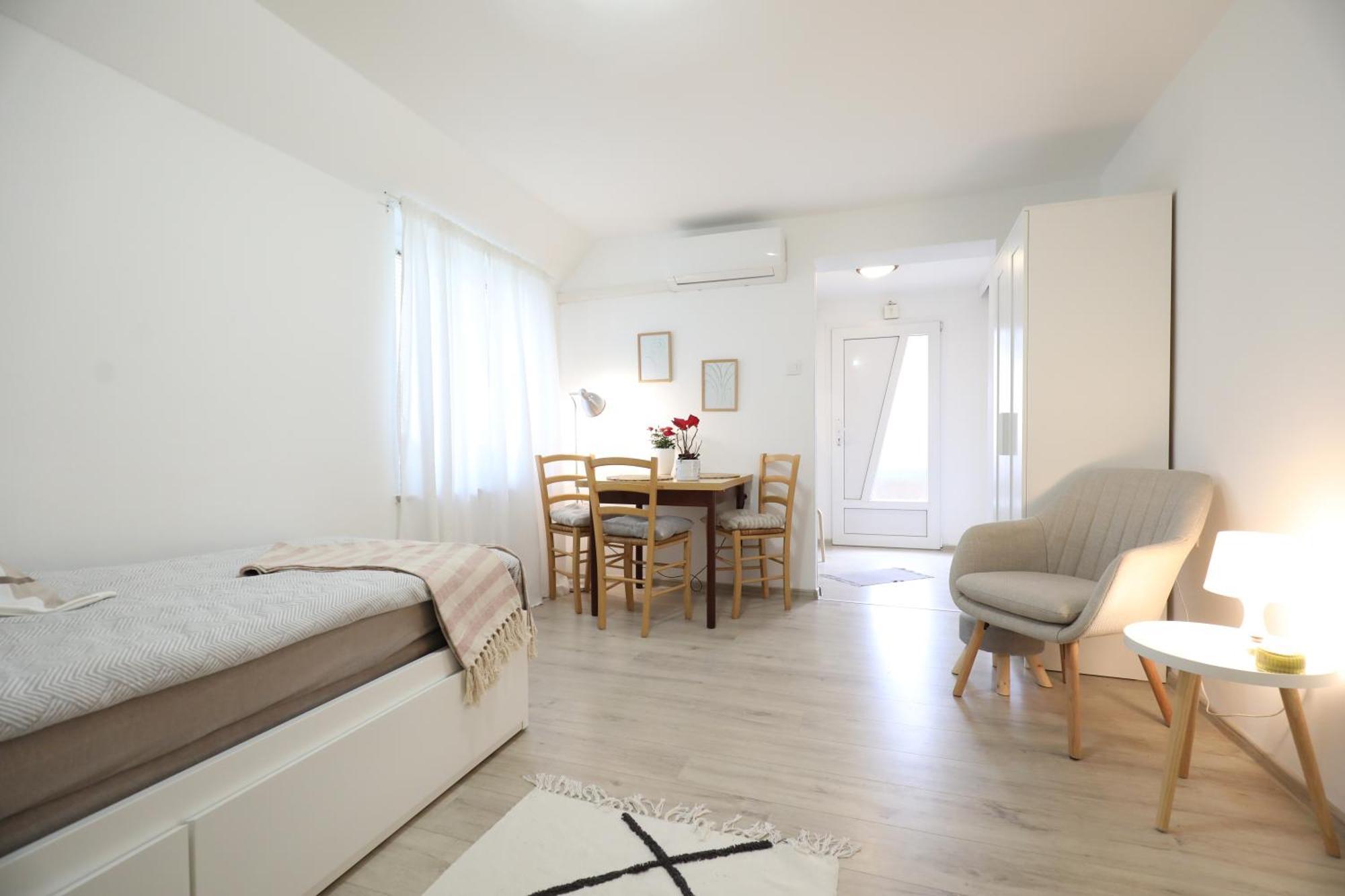 Apartment Mir Pula Exterior foto